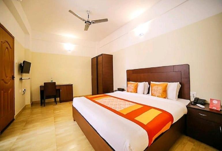 Hotel Tayas Trippapur Exterior photo