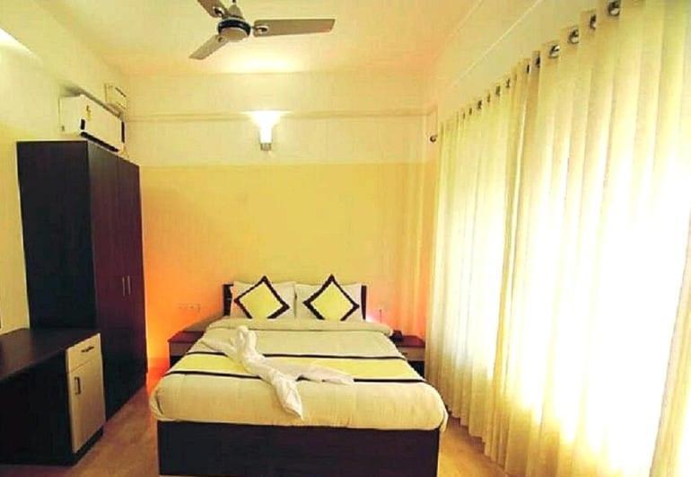 Hotel Tayas Trippapur Exterior photo